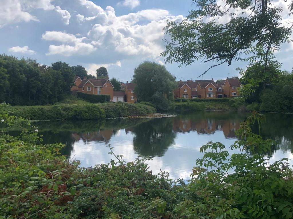 Dease Manor Apartman Higham Ferrers Kültér fotó